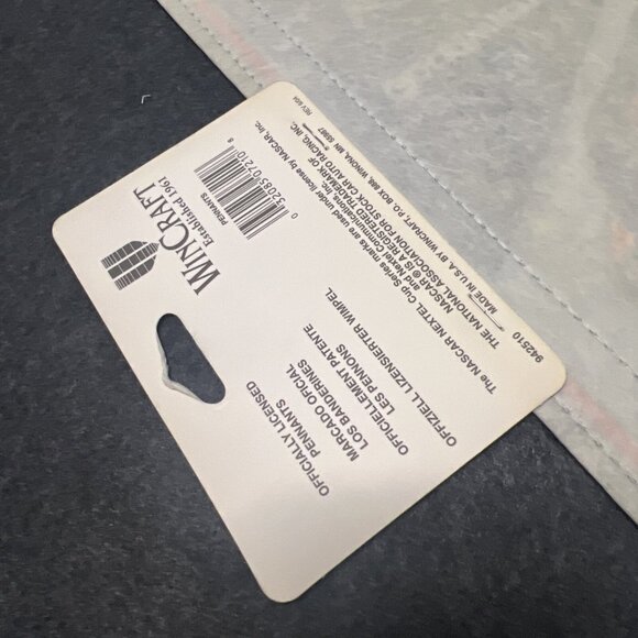 Kevin Harvick #29 Nascar Racing Pennant Limited Edition of 5000 - Picture 8 of 10